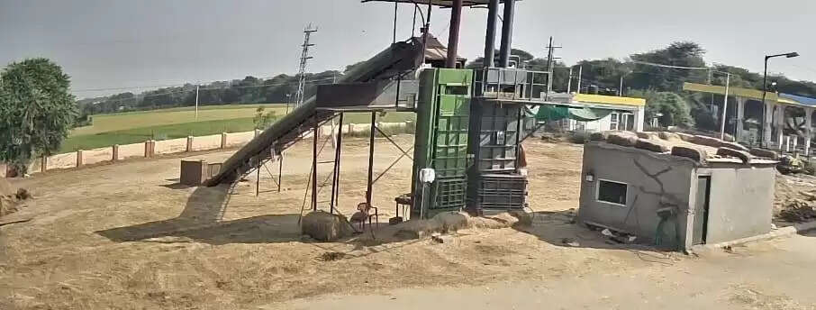 HARYANA NEWS, Nirmal Dhaliwal of village Pohadkan is managing two lakh quintals of straw every year for animal fodder