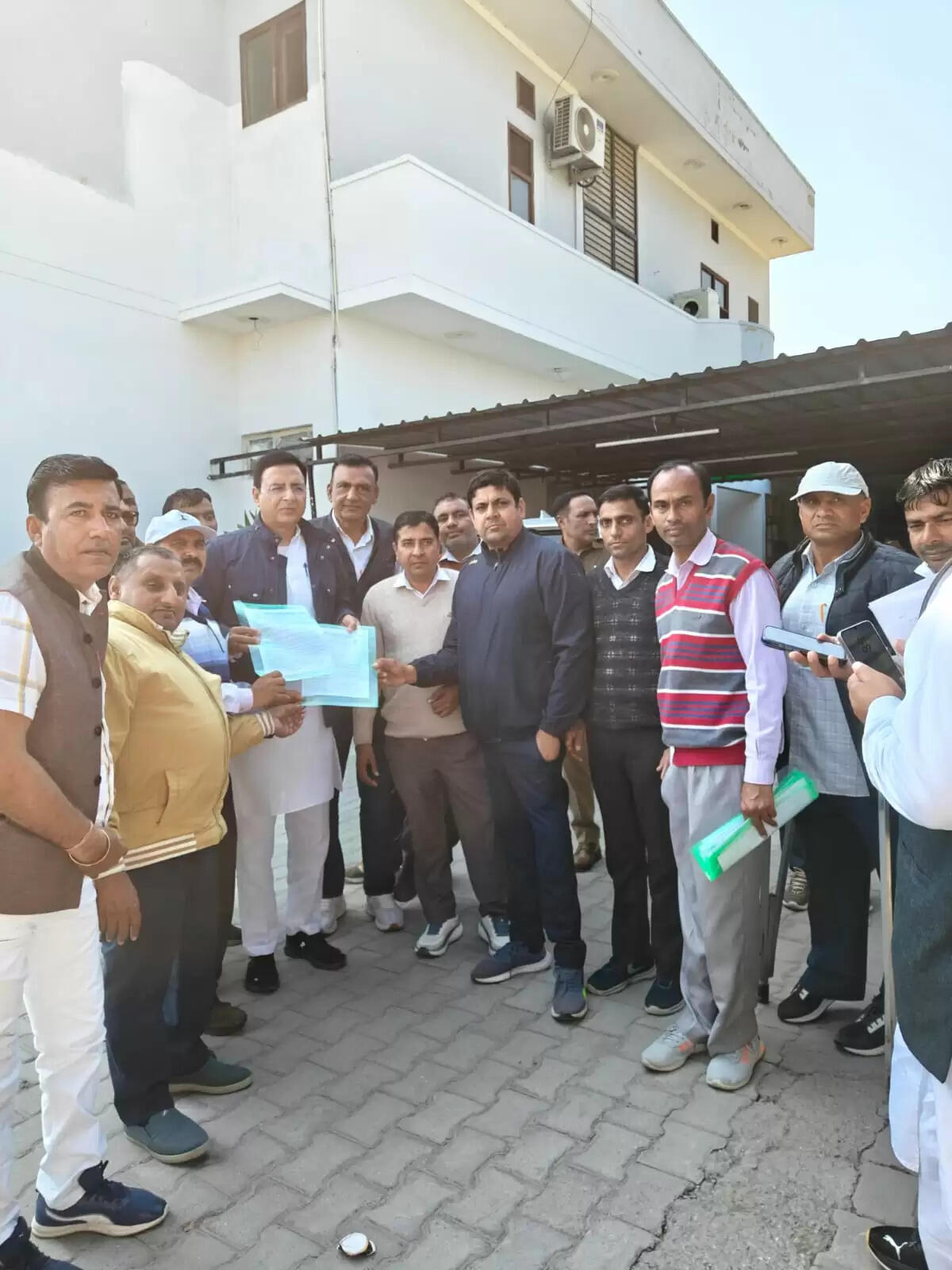 Demand for restoring the service age of disabled employees to 60 years intensifies, Team Umang starts submitting memorandums to all MLAs of Haryana