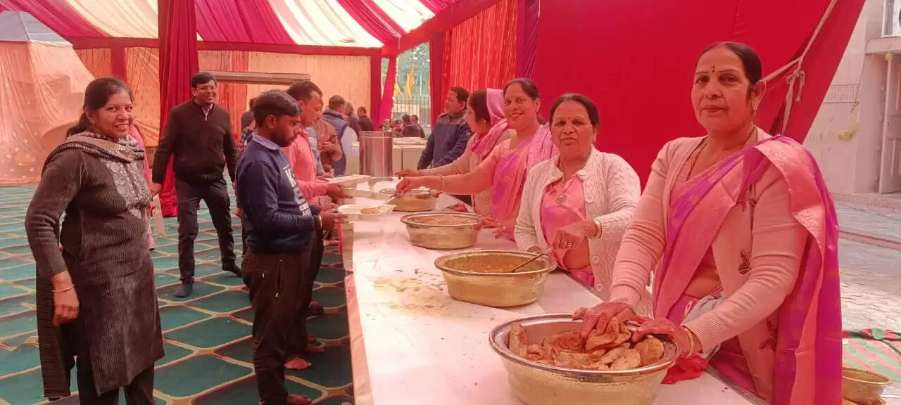 I chant your name on the rosary of my breaths… Shyam devotees danced to the hymn, Baba Shyam's fair was held at Khatu Shyam Dham