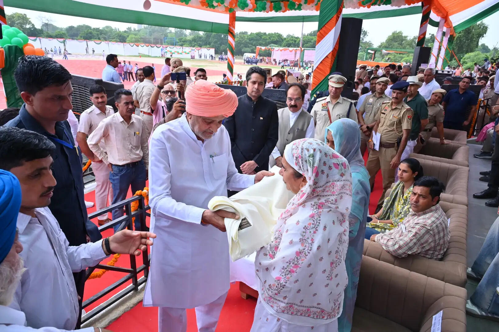 A district-level ceremony was held at Shaheed Bhagat Singh Stadium in Sirsa; the chief guest, Agriculture and Farmers' Welfare Minister Shyam Singh Rana, hoisted the flag