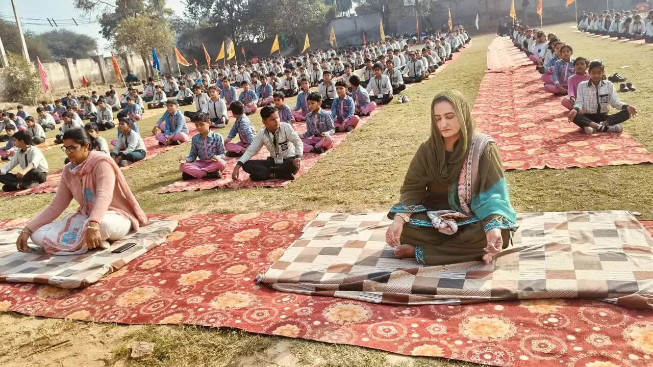 Successful conclusion of three-day Yoga Day programme at Swami Vivekananda Schoonewsl, Arniyawali