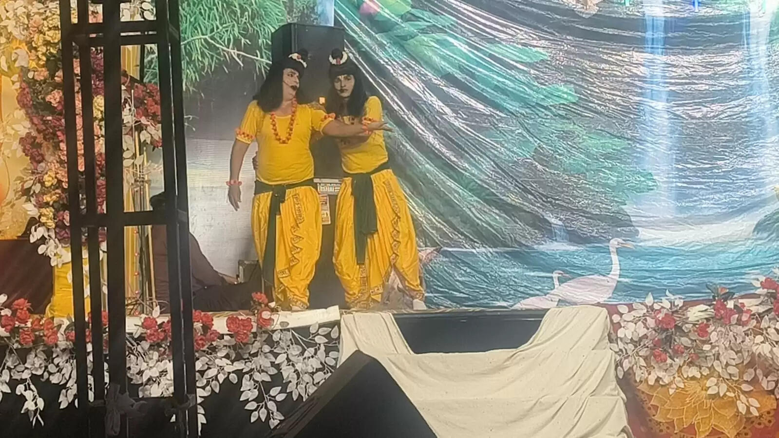 The powerful cast of characters draws in the audience of Shri Siyaram Club