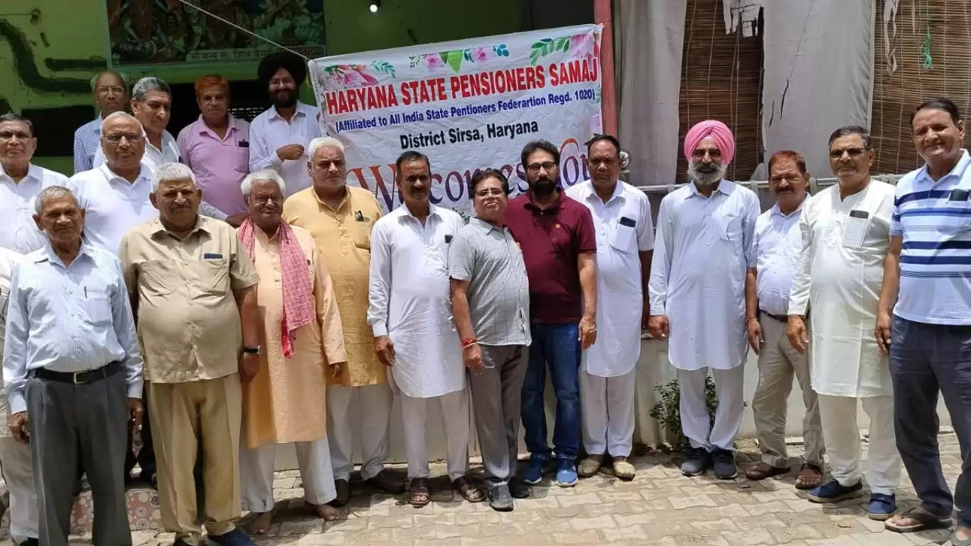 Sirsa's Rajendra Mohan Gupta unanimously became the district head, Gurdeep Singh Saini became the chairman