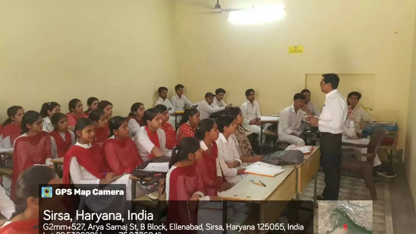 Special lecture on Para on manuscripts and scripts was organized in Sirsa Shri Sanatan Dharma Sanskrit College