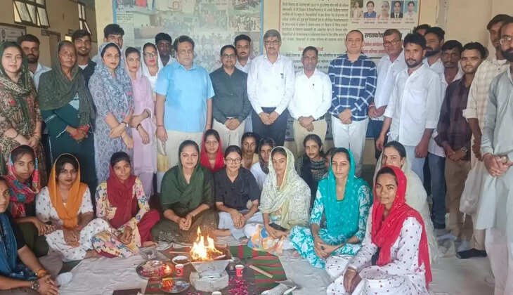 Sanskrit week started with Vedic Havan and tree plantation in CDLU SIRSA