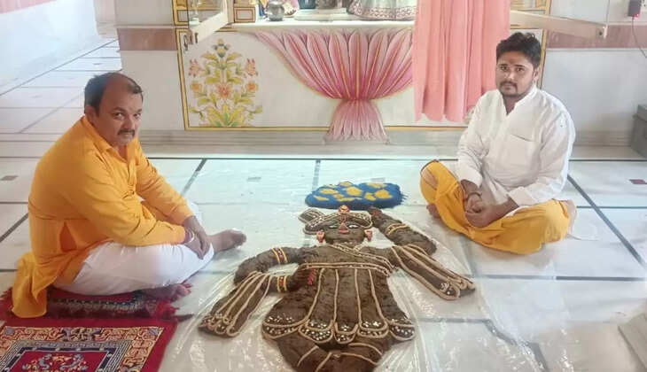 Annakoot and Govardhan festival celebrated at Khatu Shyam Dham, after the supernatural decoration, fifty-six offerings were made, Shyam devotees celebrated Diwali Milan ceremony