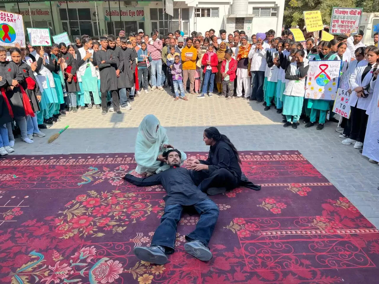 Rajendra Institute SIRSA organised an awareness rally on World AIDS Day