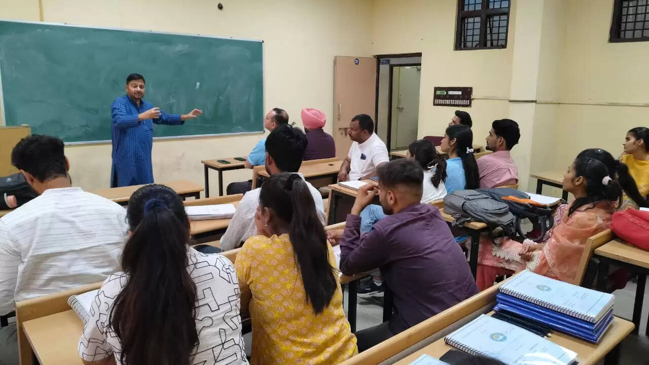 Special lecture on National Public Relations Day at Sirsa CDL University: Public relations is not just a profession, it is a passion: Sunil Mukherjee