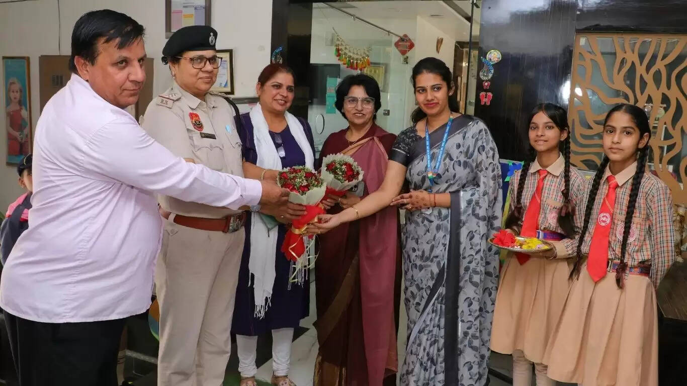 Student decoration ceremony organized at Shri Ram New Sutlej School, Sirsa