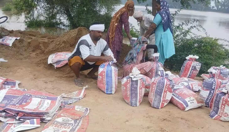 SIRSA district administration is alert regarding the water level of Ghaggar and the safety of embankments, apart from 24 teams of irrigation department, senior officers of district administration are doing inspection day and night