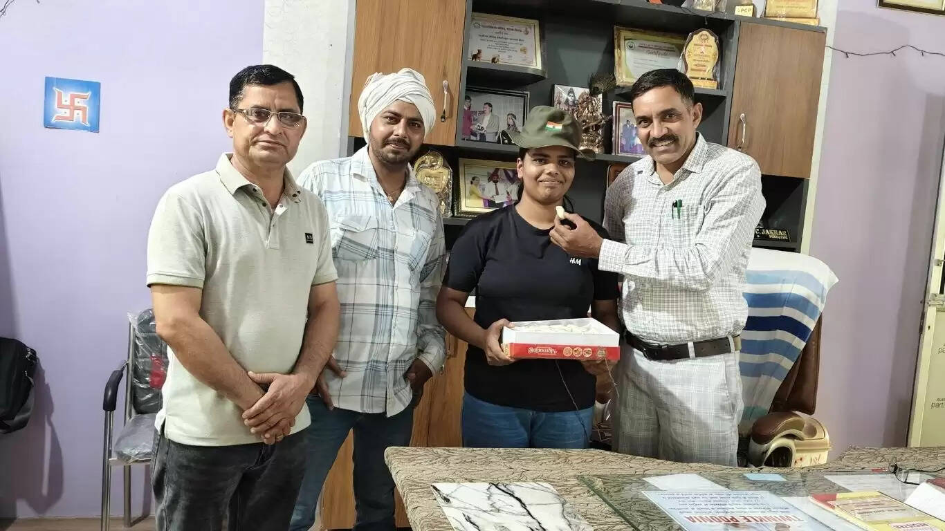 Santosh, a student of NCM School Kagadana, topped in medical in class 12th in Sirsa district, will be honored by the district administration