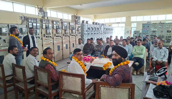 TL sub unit of HSEB Workers Union Sirsa honoured newly elected press secretary Shyam Lal Khod