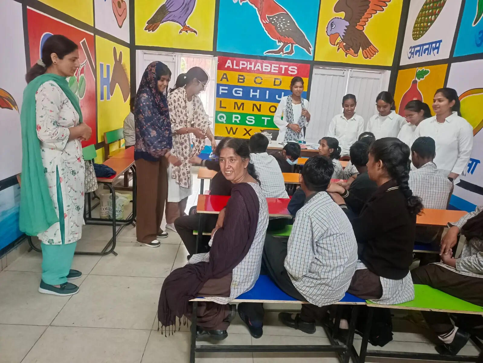 Students of the Education Department made an educational tour to Prayas Mentally Challenged Disabled Children School and Helen Keller School