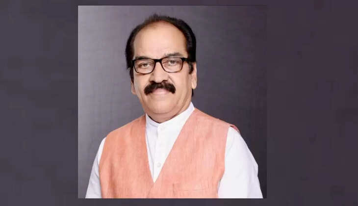 Youth should not join the blind race of going abroad, they should enhance their skills: Advocate Yatindra Singh