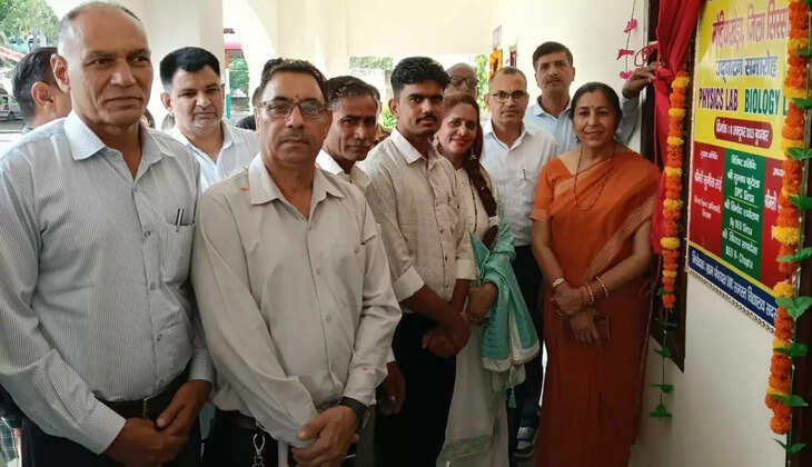 DEO Sunita Sai inaugurated two newly constructed rooms in Modia Kheda village school