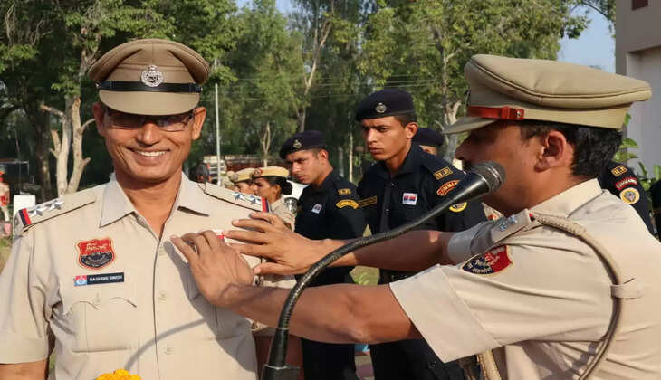  पुलिस लाईन सिरसा में आयोजित कार्यक्रम में पुलिस झंडा दिवस मनाया गया