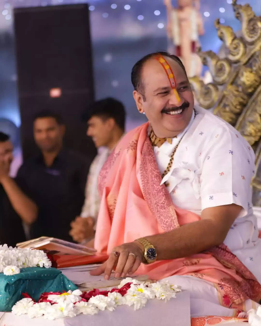 Shiv Mahapuran Story in Shri Baba Tara Kutiya: If one attains uninterrupted devotion to God equal to a hair's length, then life becomes meaningful: Pandit Pradeep Mishra Maharaj
