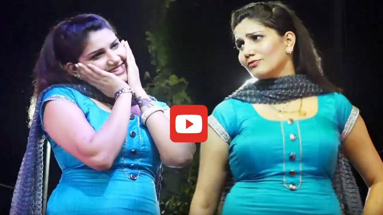 Haryanvi Dance Video: सपना चौधरी ने झन्नाटेदार ठुमकों से लूटी महफिल, डांस देख ताऊ बोला- तेरे जैसा कोई नहीं...