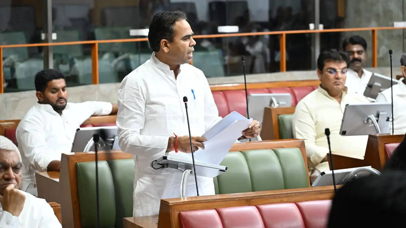 Kalanwali MLA Keherwala raised the issue of draining out from Ghaggar, Irrigation Minister assured to take positive steps