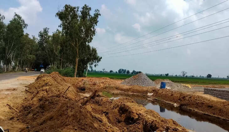 Green trees were cut in Chaupata, the forest department team dug out the illegal path with the help of JCB and closed it