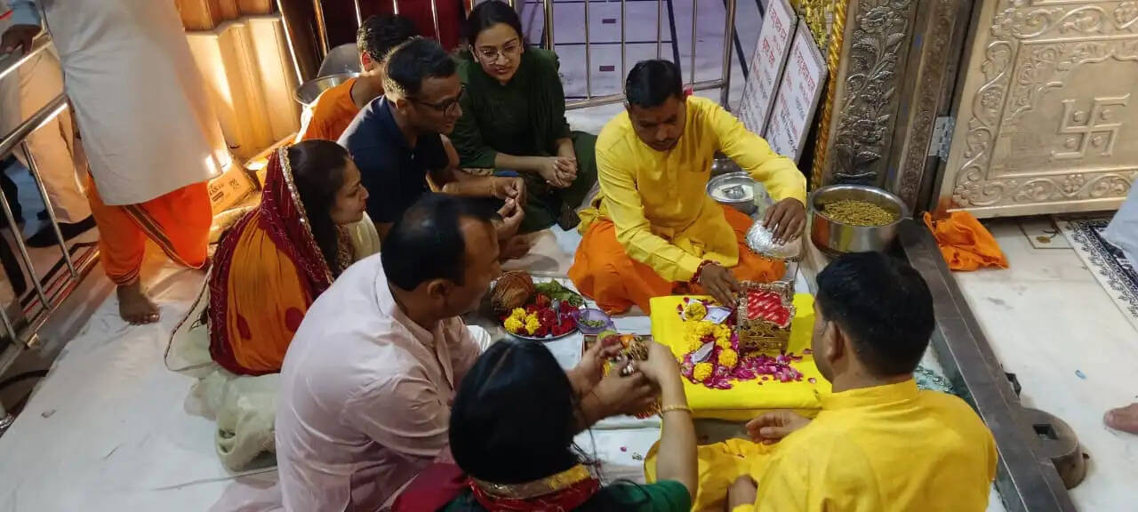 The Janmashtami festival was celebrated with devotion at the Shri Khatu Shyam Dham; devotees were mesmerized by the tableaux adorned with exquisite craftsmanship and the earthy fragrance of clay