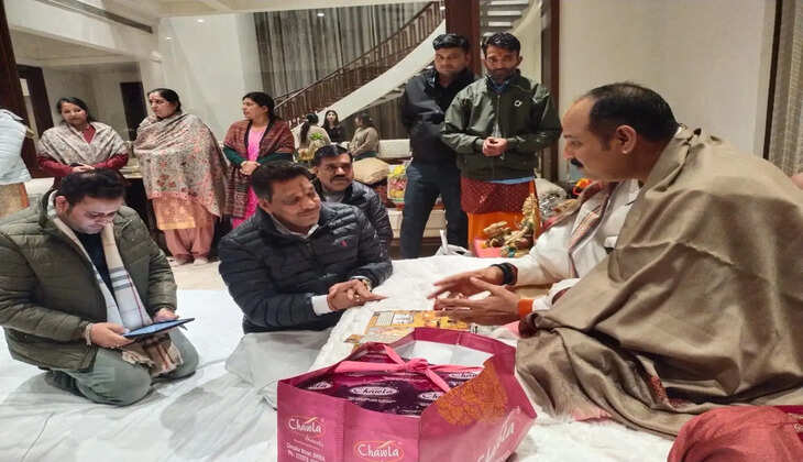 श्री बाबा तारा जी के बारे में जानकर नतमस्तक हुए आध्यात्मिक गुरू प्रदीप मिश्रा