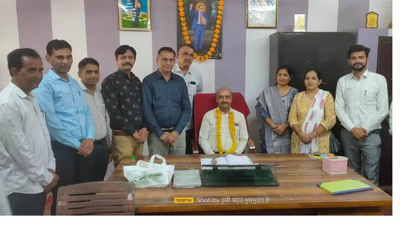 Suresh Poonia took charge as Principal of Government Senior Secondary School, Village Pohadka