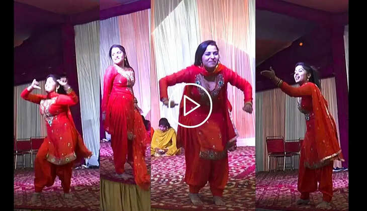  Muskan Baby Dance: मुस्कान बेबी ने स्टेज पर किया धांसू डांस, देखकर ताऊ भी करने लगा ये काम...