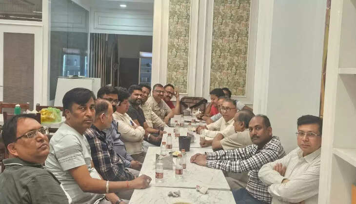 Members of the Wholesale Shoe Merchants Association took this decision in a meeting in Sirsa