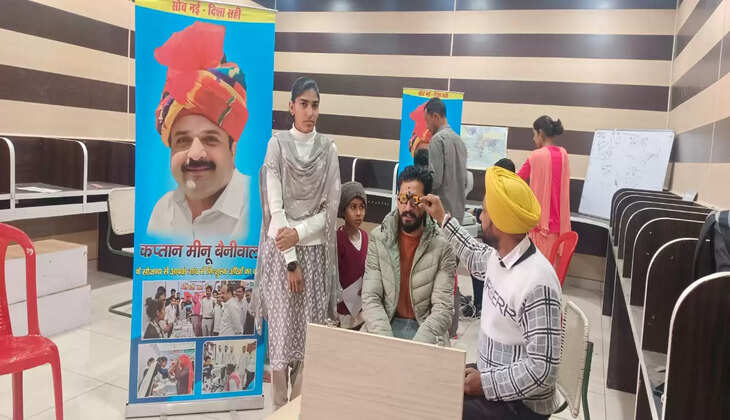 समाजसेवी कप्तान मीनू बैनीवाल द्वारा ऐलनाबाद हलका के गांव गांव में लगवाए जा रहे हैं नेत्रजांच शिविर 