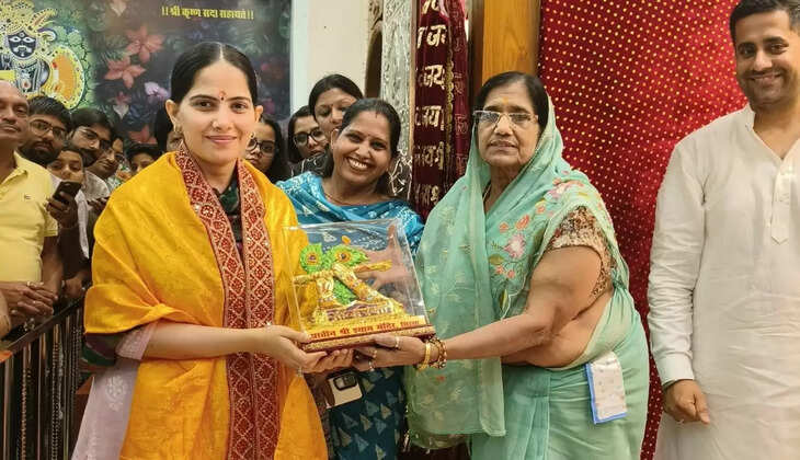   Jaya Kishori, कथावाचिका जया किशोरी ने लिया बाबा श्याम का आशीर्वाद