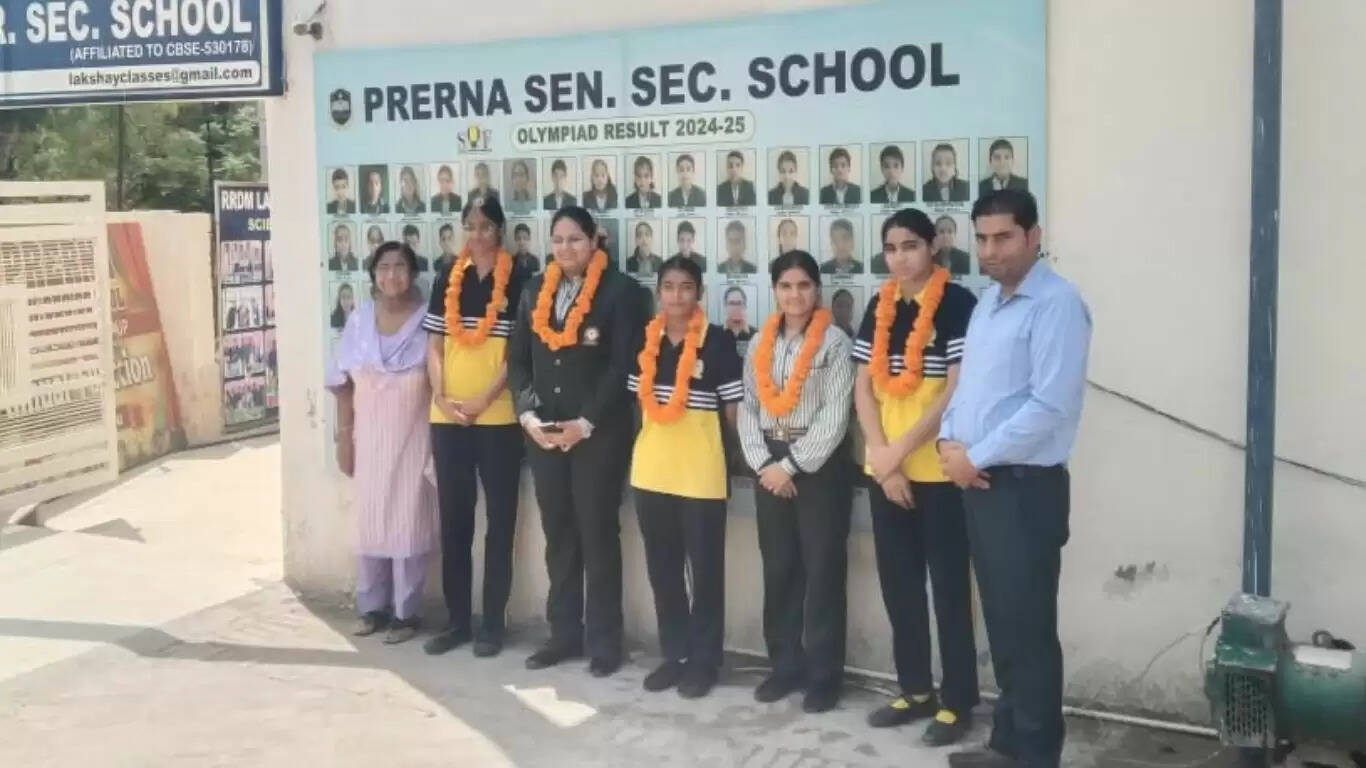 The exam result of Prerna Senior Secondary School of Sirsa was excellent, student Riddhima Garg scored 96 percent marks in non-medical