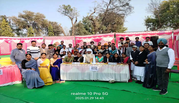 Mirzapur government school became the pride of Sirsa, Youth Parliament performed brilliantly at the division level