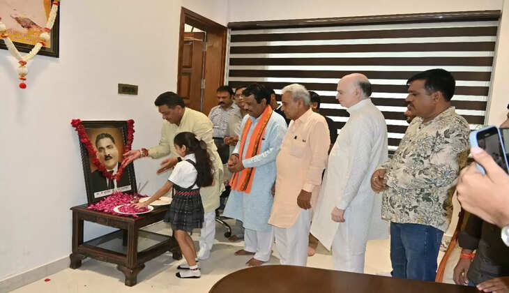 Murlidhar Goyal Kanda was a cow devotee and a disciplinarian, he served the country and society by staying in RSS all his life: Kanda