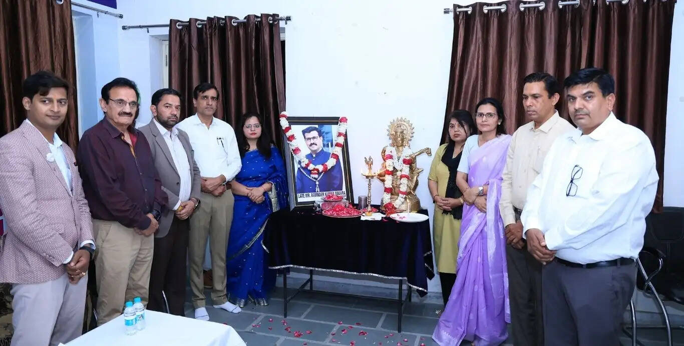 Dayanand Senior Secondary School, Chowpatta organised a blood donation camp on the occasion of late Ravindra Godara's birthday