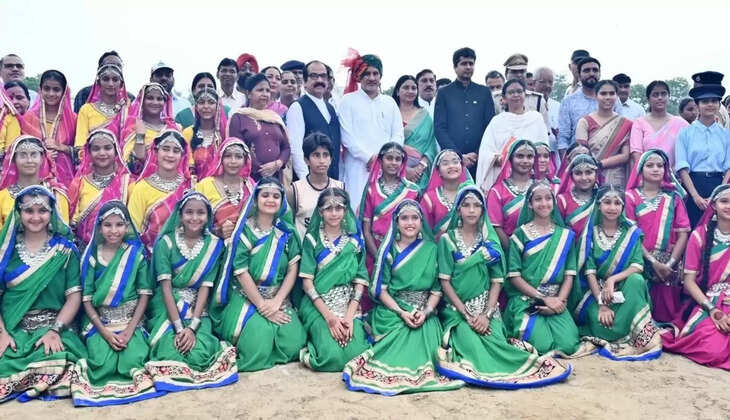 SIRSA: District residents became familiar with the culture of different states in a district level function held at Shaheed Bhagat Singh Stadium