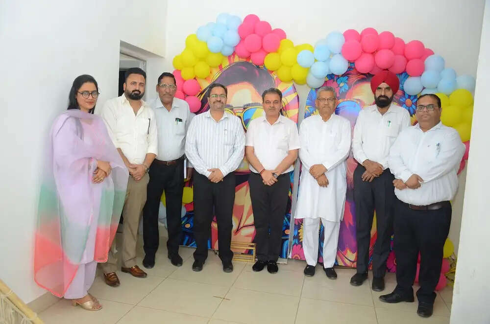 &nbsp;जेसीडी मेमोरियल कॉलेज में यादों का कारवां विदाई समारोह का &nbsp;समापन