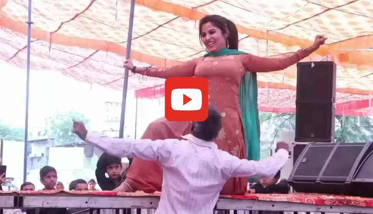  Muskan Baby Hot Dance: स्टेज पर कुर्ती के बटन खोल मुस्कान बेबी ने किया डांस, जवानी देख बुजुर्गों ने कटा बवाल​​​​​​​