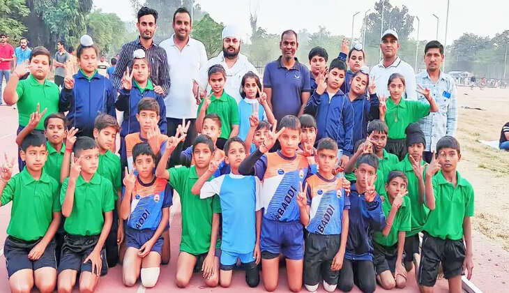  100 मीटर रेस में सिरसा के लडक़ो ने 🥈 मेडल जीता