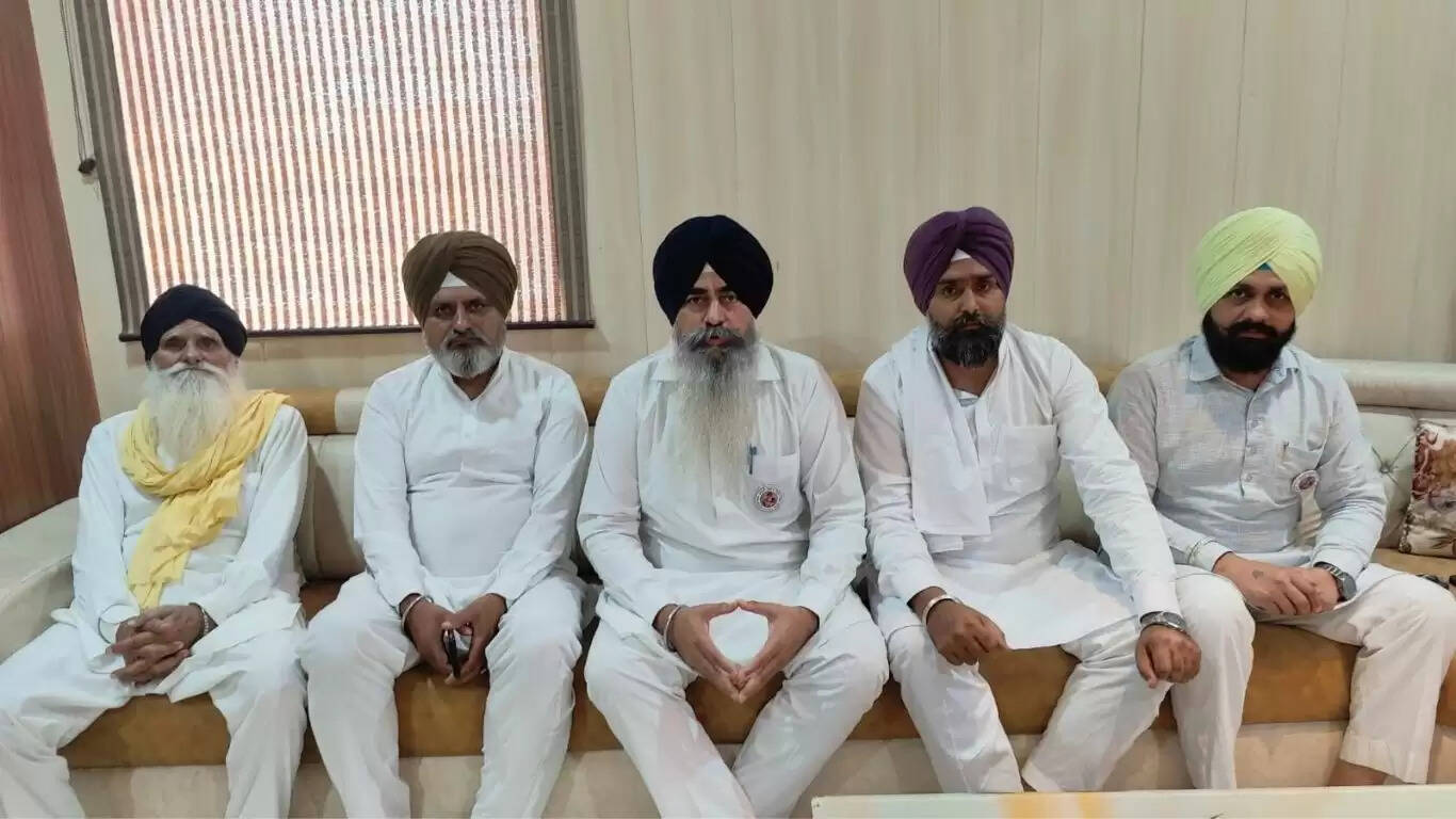 Attack on farmer leader Rakesh Tikait by a hate-mongering gang in UP is condemnable: Aulakh