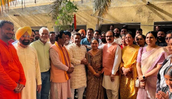 Sirsa Municipal Council Chairman Veer Shanti Swaroop took charge, service to Sirsa and the ward is the ultimate religion - Gobind Kanda