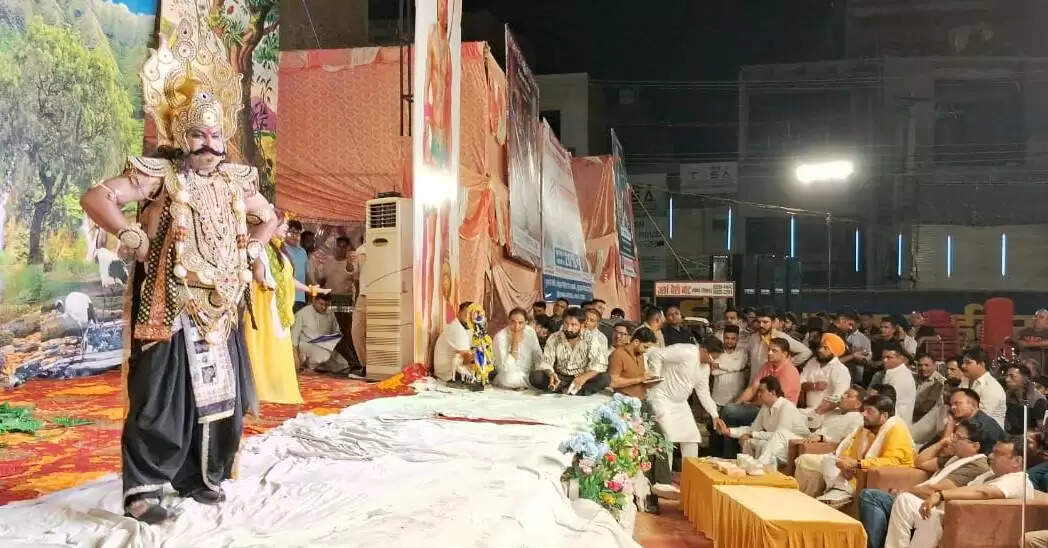 Former Minister of State for Home, Gopal Kanda inaugurated the Ramlila of Shri Vishnu Club