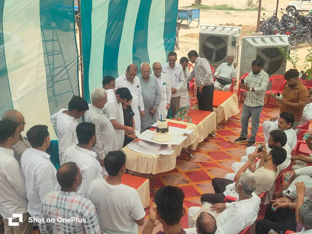 Social worker Sandeep Beniwal Jakhodia celebrated his birthday in a unique way; people hailed the act as highly commendable, and it became a topic of discussion in the area