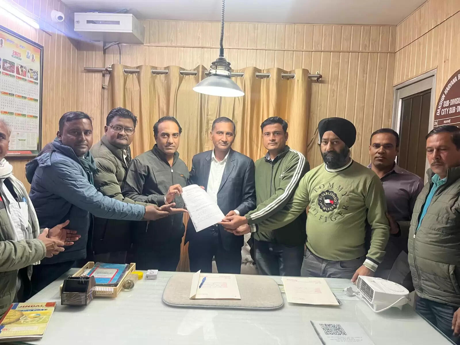 The online transfer policy has become a thorn in the side of the corporation, employees continue to protest and warn