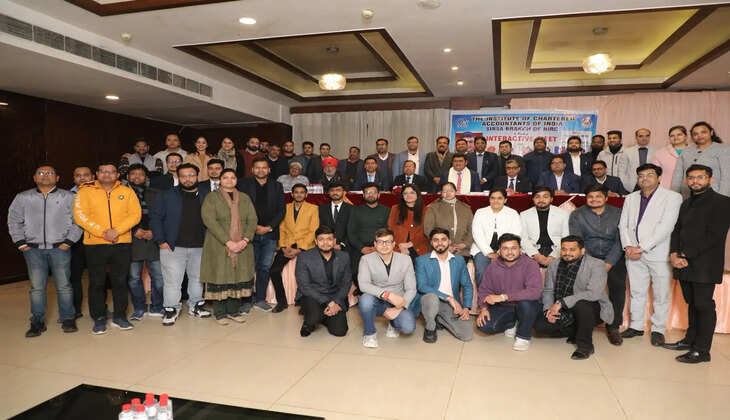 सेंट्रल कौंसिल सदस्य सीए चरणजोत सिंह नंदा भी पहुंचे