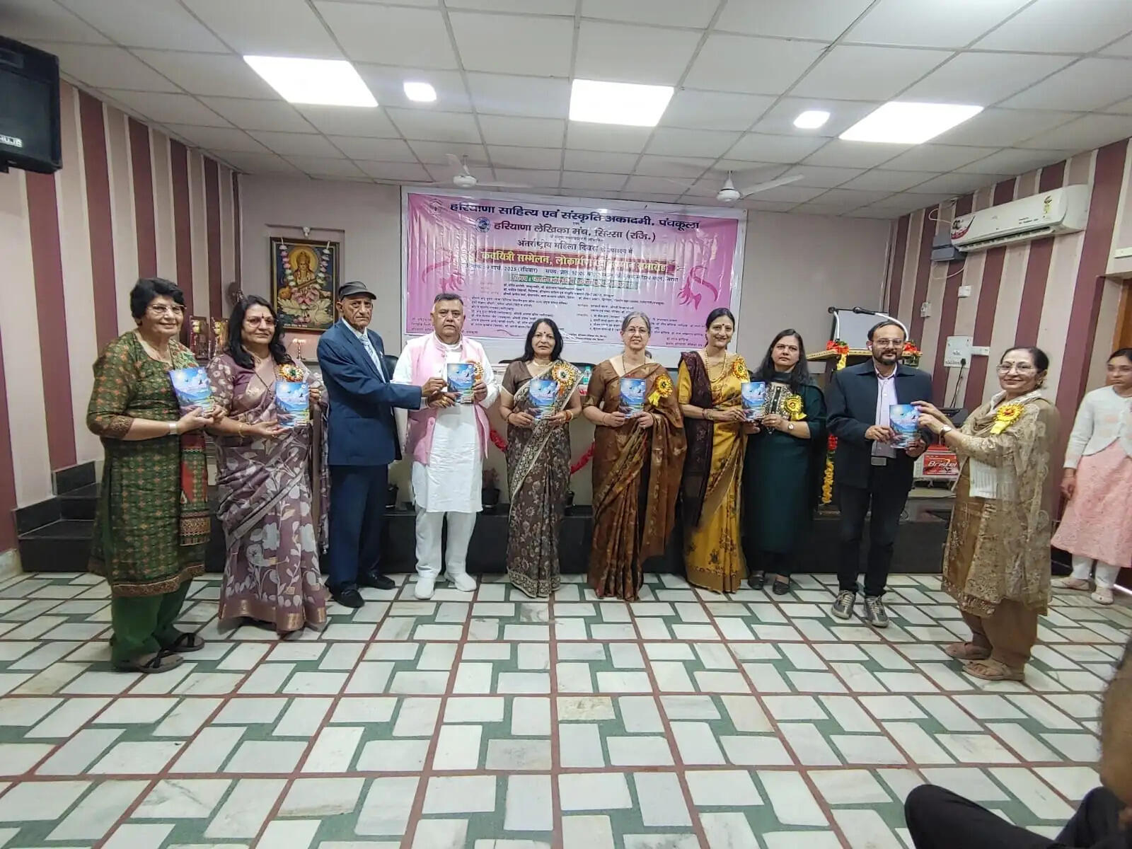 Inter-state women poets conference organized on International Women's Day in Sirsa: Daughters can be protected only when sons are also cultured: Dr. Deepti Dharmani