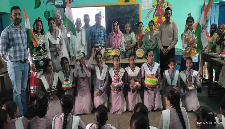  गांव नाथूसरी कलां के राजकीय कन्या वरिष्ठ माध्यमिक विद्यालय में मेरी माटी मेरा देश के तहत कार्यक्रम आयोजित 