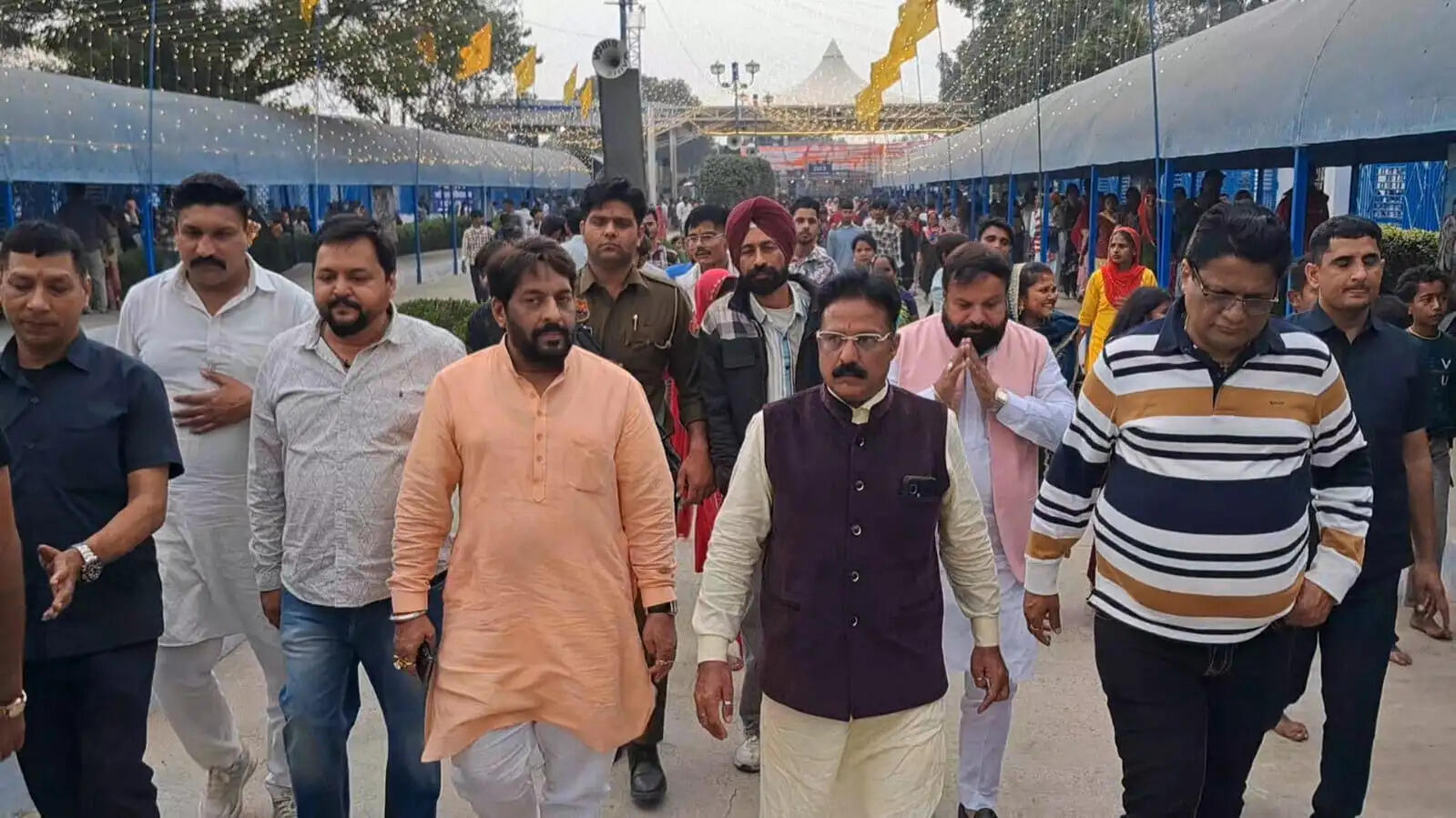 Sirsa was filled with Shiva, the crowd of devotees broke all records in the feast organized at Shri Baba Tara Ji Kutia on Mahashivratri