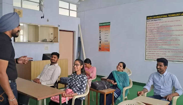  जेसीडी शिक्षण महाविद्यालय के छात्र अध्यापकों   के लिए सूक्ष्म शिक्षण सत्र का समापन