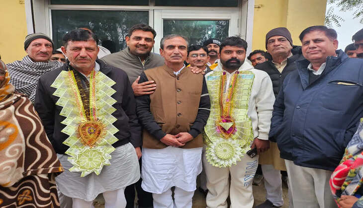 नवनिर्वाचित चैयरमेन नवीन भांभू ने समाजसेवी कप्तान मीनू बैनीवाल का जताया आभार